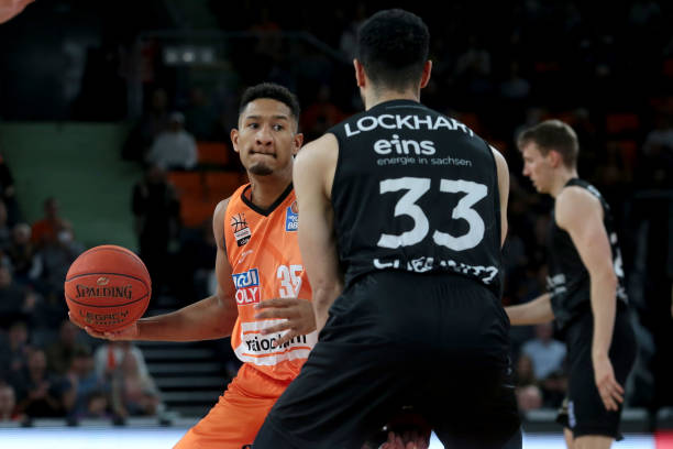 还包括跨文 还包括跨文