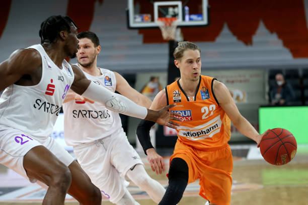 中国队敲响 中国队敲响